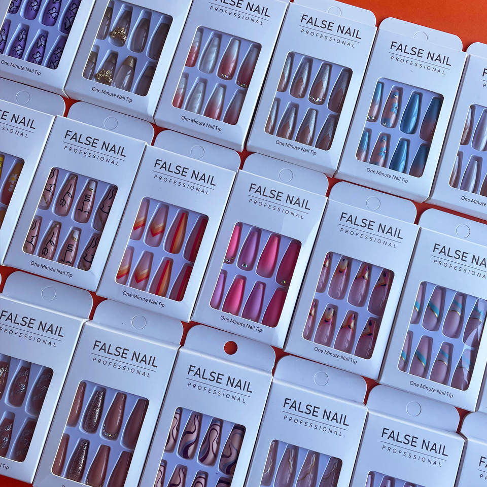 Nail Art Xl - 24Pcs Press on Fake Nails Short