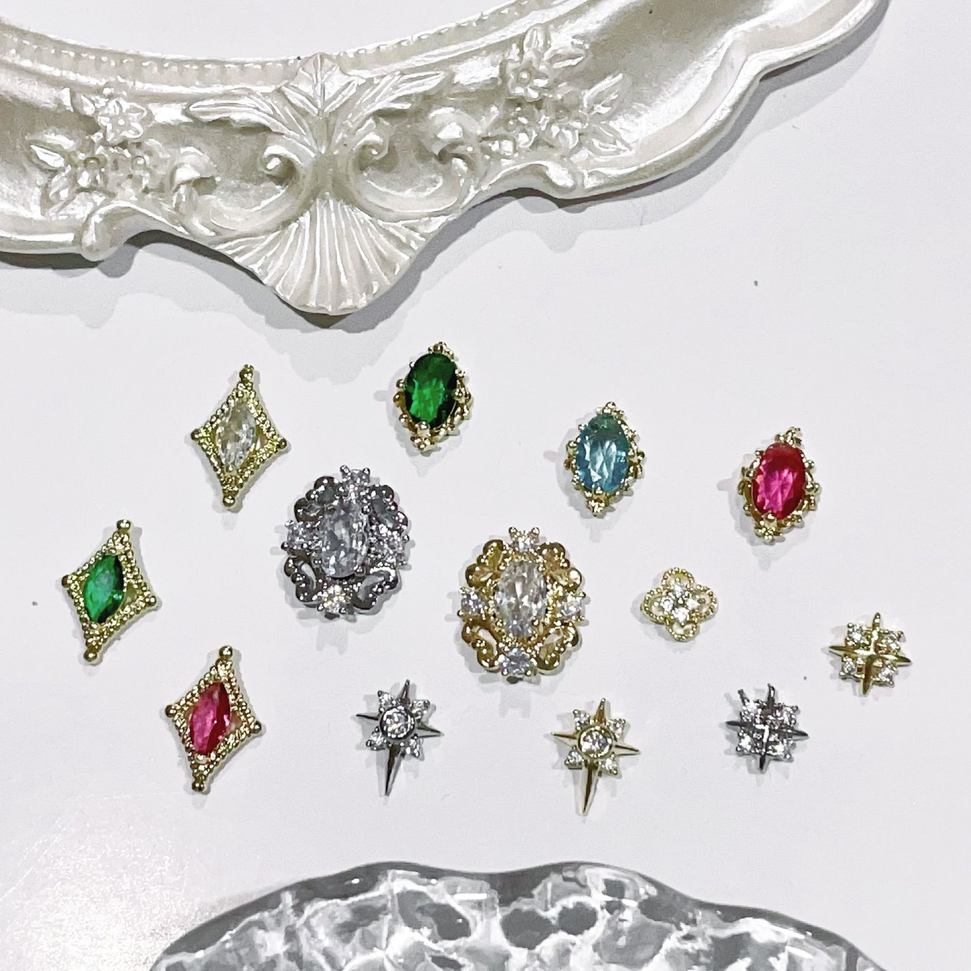 5Pcs Luxury Retro Zircon Nail  - Nail Art Xl recension och pris
